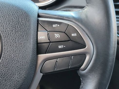 Used 2018 Jeep Grand Cherokee Altitude image 6