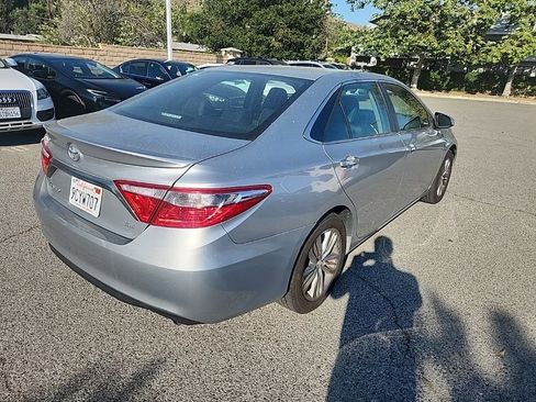Used 2017 Toyota Camry SE FWD image 5