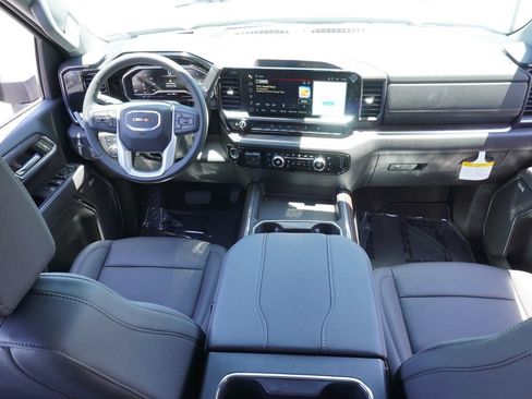 New 2025 GMC Sierra 2500 SLT w/ SLT Convenience Package image 12