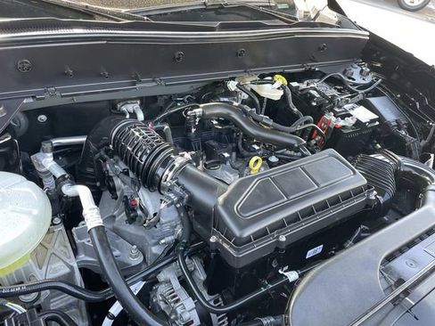 Certified 2025 Ford Bronco Sport Outer Banks w/ Outer Banks Tech Package+ AWD/4WD image 38