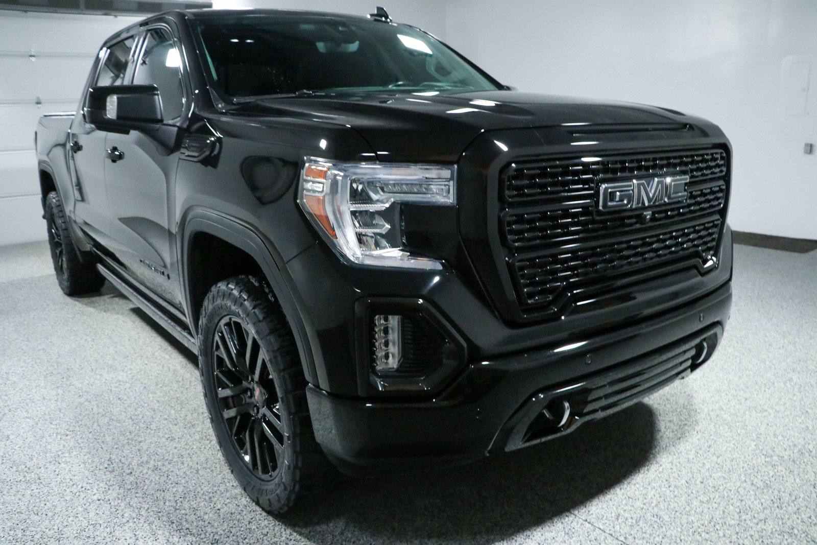 Used 2021 GMC Sierra 1500 Denali w/ Denali Ultimate Package AWD/4WD image 5