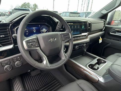 New 2026 Chevrolet Silverado 2500 LT w/ Trail Boss Package image 17