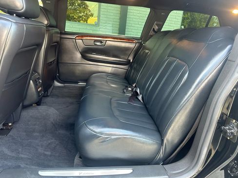 Used 2006 Cadillac DTS FWD image 17