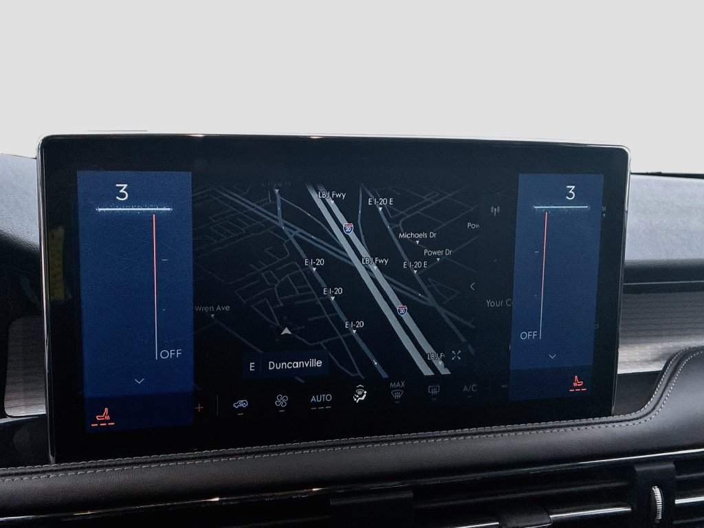 Used 2025 Lincoln Corsair AWD image 20