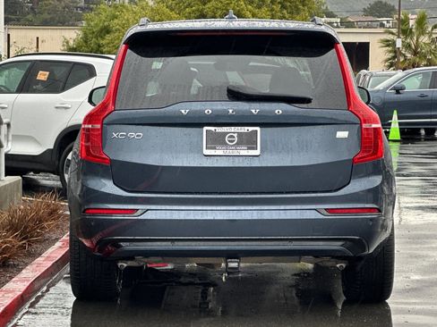 Certified 2022 Volvo XC90 T8 R-Design w/ Advanced Package image 8