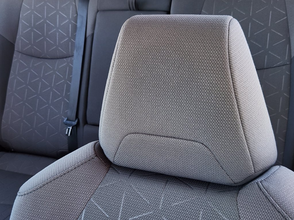 Used 2019 Toyota RAV4 XLE AWD/4WD image 6