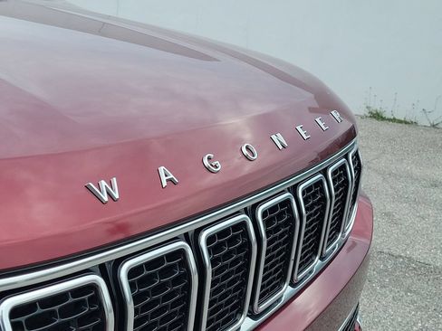 Used 2022 Jeep Wagoneer Series II RWD image 7