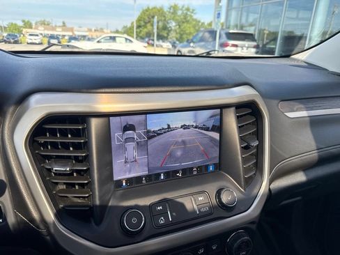 Used 2021 GMC Acadia Denali w/ Denali Ultimate Package AWD/4WD image 18