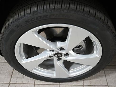 Used 2025 Audi Q5 Premium Plus AWD/4WD image 18