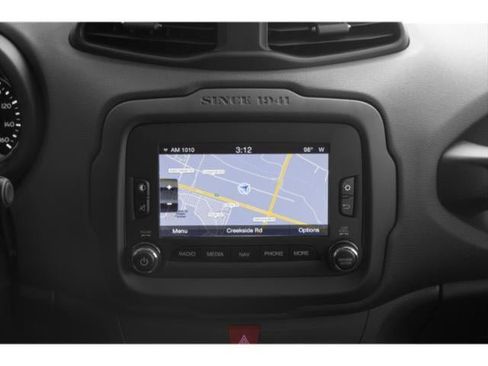 Used 2018 Jeep Renegade Trailhawk w/ Cold Weather Group II AWD/4WD image 17