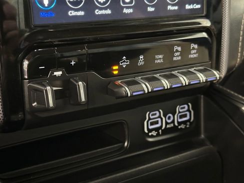 Used 2020 RAM 1500 Limited image 24