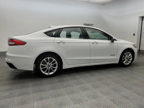 Used 2019 Ford Fusion SE image 10