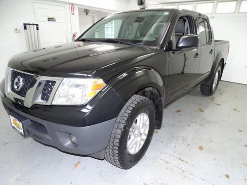 Used 2016 Nissan Frontier SV w/ SV Value Truck Package image 15