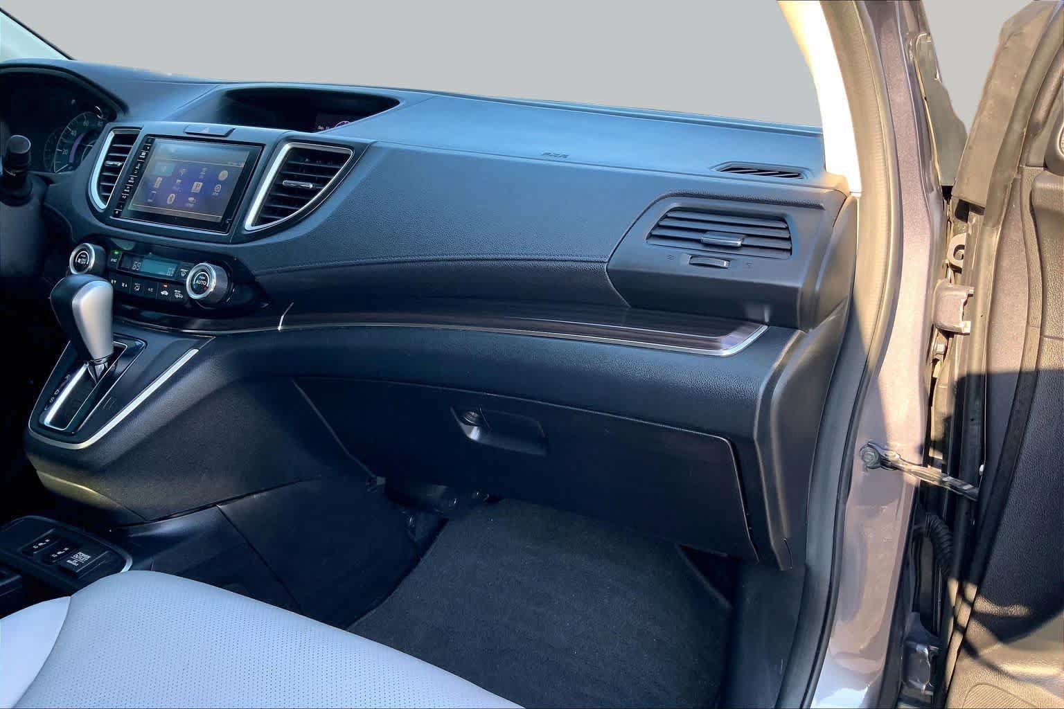 Used 2016 Honda CR-V Touring image 17