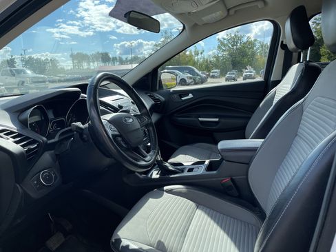 Used 2018 Ford Escape SE w/ SE Sport Appearance Package AWD/4WD image 10