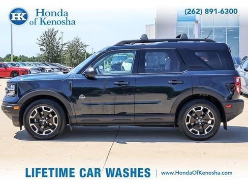 Used 2023 Ford Bronco Sport Outer Banks w/ Tech Package AWD/4WD image 2