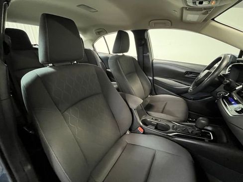 Used 2023 Toyota Corolla LE FWD image 9