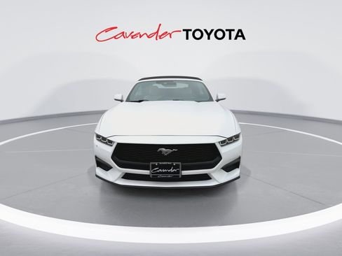 Used 2024 Ford Mustang Premium image 3