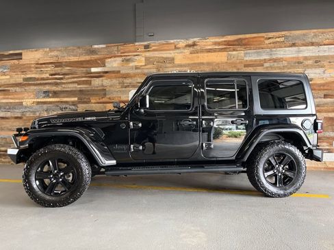 Used 2022 Jeep Wrangler Unlimited Sport image 23