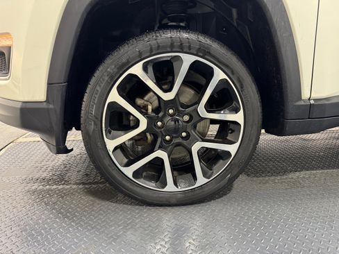 Used 2018 Jeep Compass Limited w/ Navigation Group image 36