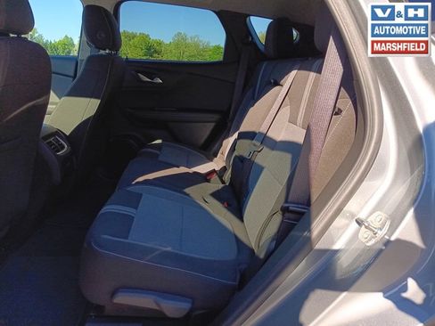 Used 2025 Chevrolet Blazer LT AWD/4WD image 17
