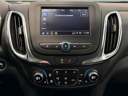 Used 2024 Chevrolet Equinox LT AWD/4WD image 12