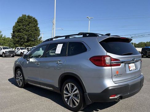 Used 2022 Subaru Ascent Touring AWD/4WD image 6