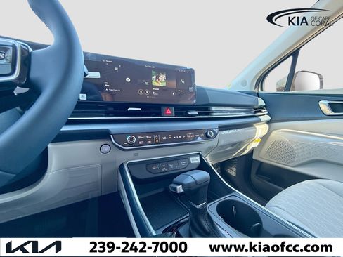 New 2026 Kia Carnival EX image 28