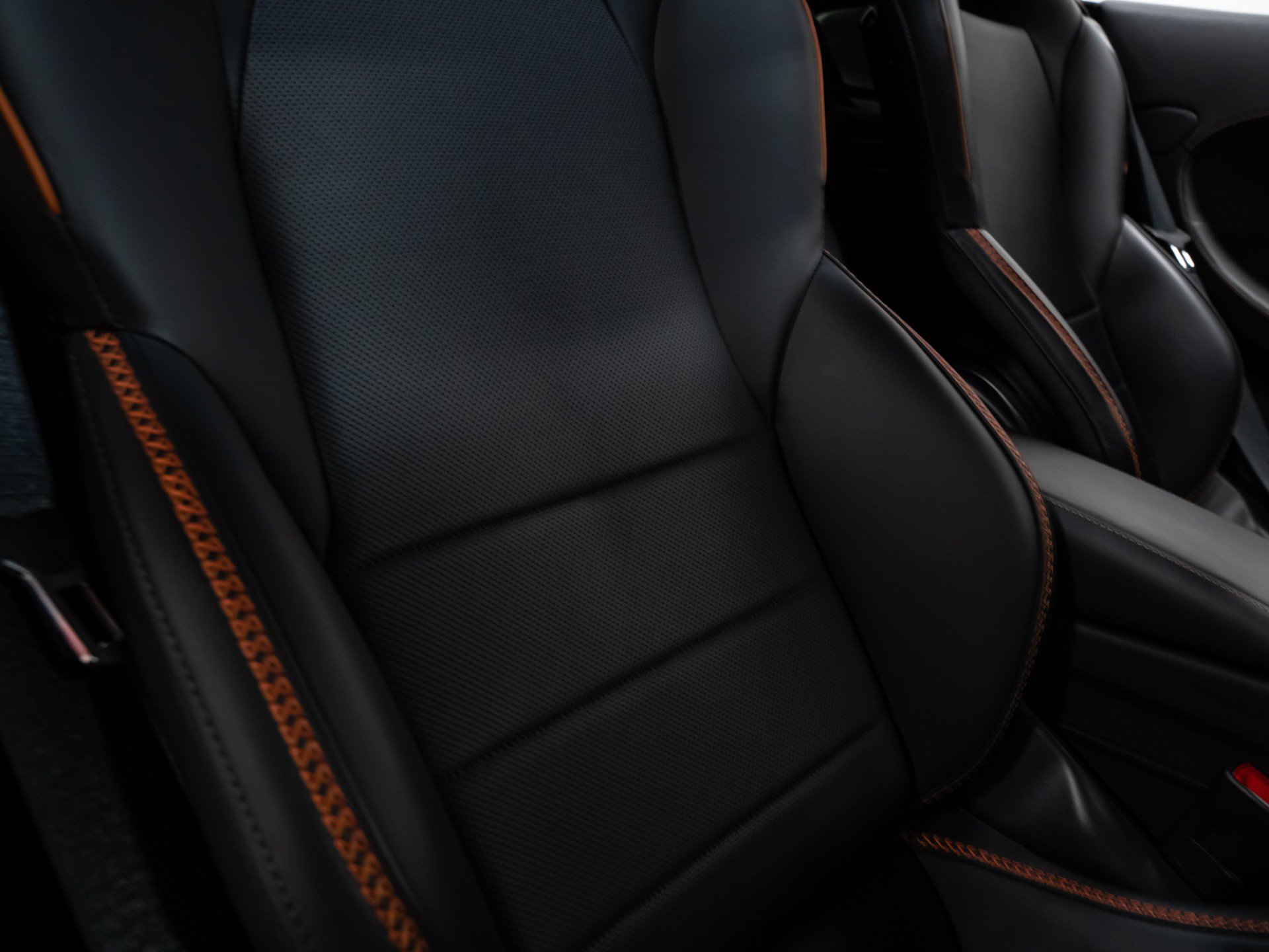 Used 2023 McLaren GT RWD image 57