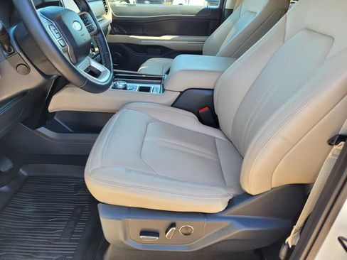 Used 2024 Ford Expedition Max Limited image 15