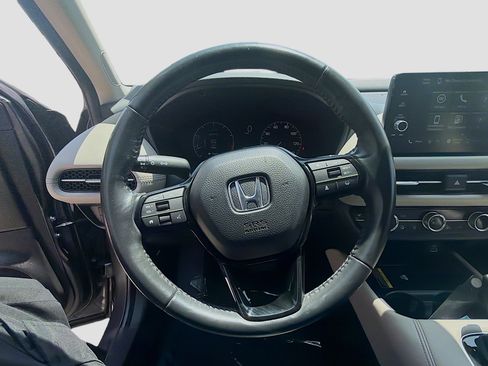 Used 2024 Honda HR-V EX-L image 10