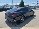 Used 2024 Hyundai Elantra SEL w/ Convenience Package image 4