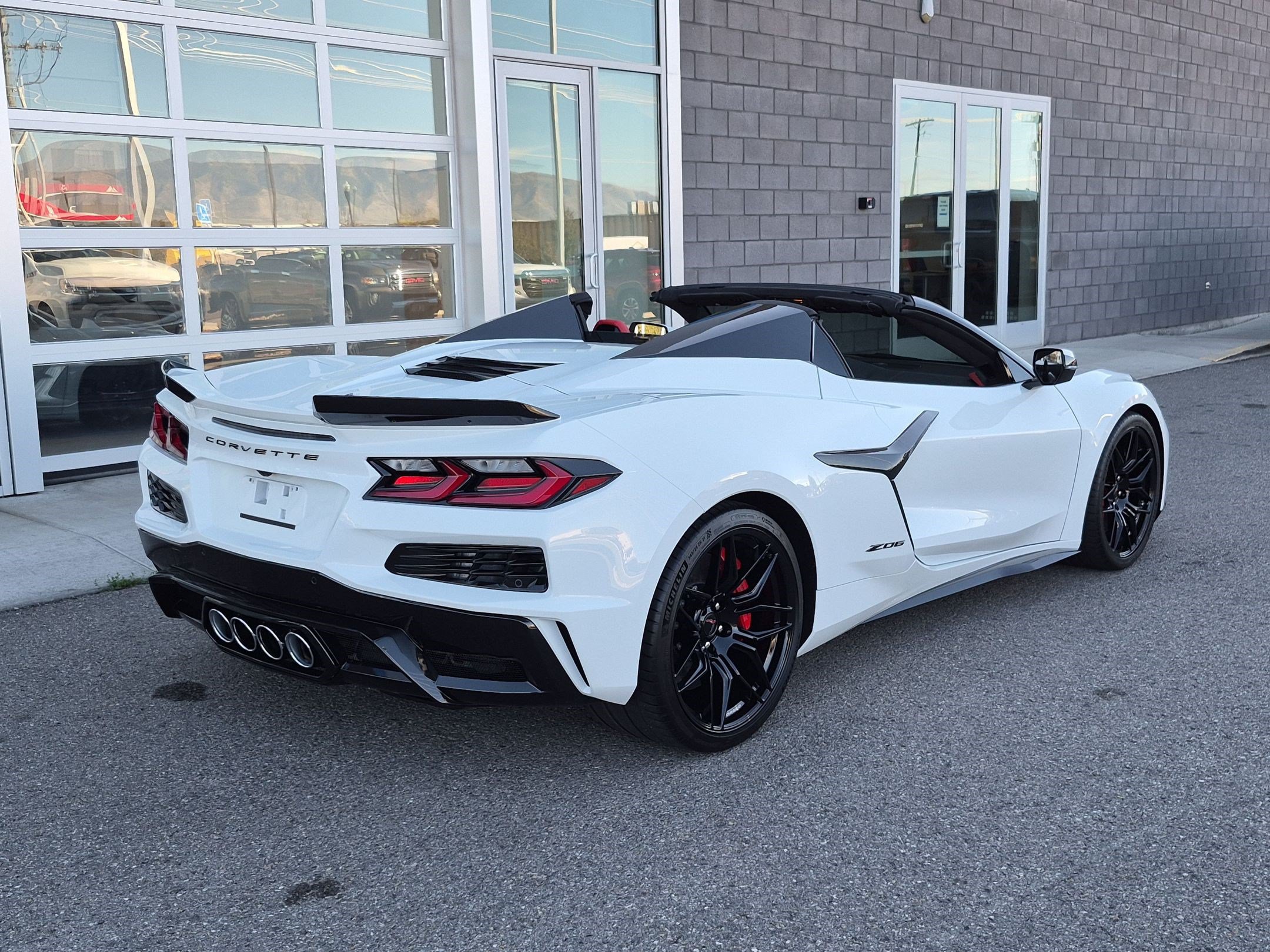 Used 2026 Chevrolet Corvette Z06 RWD image 3