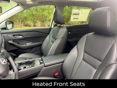 Certified 2025 Nissan Rogue SV w/ SV Premium Package FWD image 20