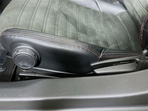 Used 2017 FIAT 124 Spider Abarth image 23