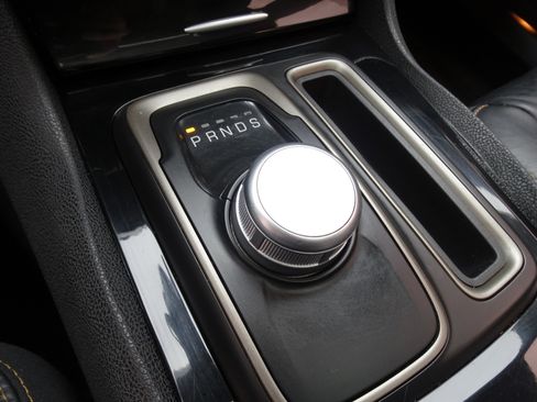 Used 2016 Chrysler 300 S w/ Light Group image 19