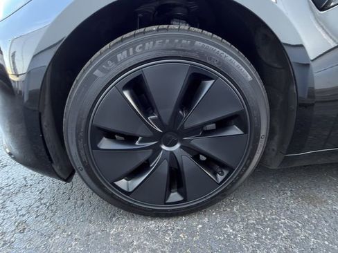 Used 2025 Tesla Model 3 Long Range image 4