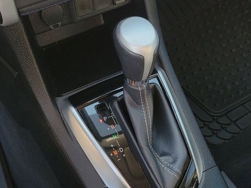 Used 2019 Toyota Corolla SE FWD image 25