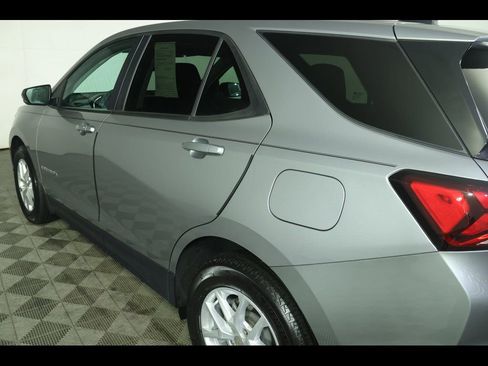Used 2023 Chevrolet Equinox LS w/ LS Convenience Package image 15