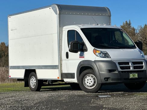 Used 2015 RAM ProMaster 2500 w/ Interior Convenience Group image 2