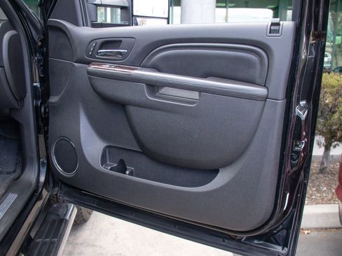 Used 2012 GMC Sierra 3500 Denali image 19