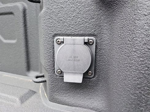 New 2025 Chevrolet Silverado 2500 High Country w/ Technology Package image 13