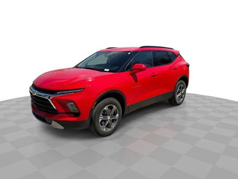 Certified 2024 Chevrolet Blazer LT w/ Convenience Package FWD image 5