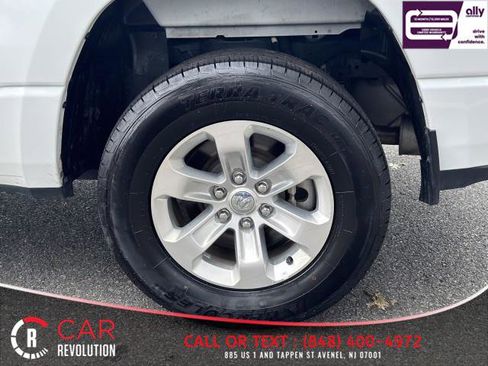 Used 2024 RAM 1500 Laramie image 13