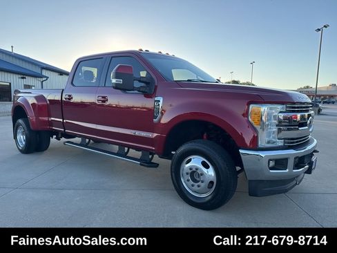 Used 2017 Ford F350 Lariat w/ FX4 Off-Road Package image 32