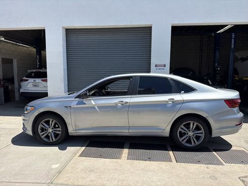 Used 2019 Volkswagen Jetta R-Line image 17