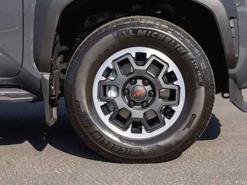 New 2026 Toyota 4Runner TRD Off-Road Premium AWD/4WD image 4