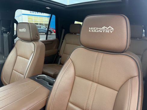 Used 2025 Chevrolet Tahoe High Country w/ Sun And Tow Package image 22