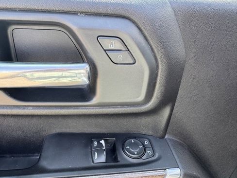 Used 2022 Chevrolet Silverado 3500 LT w/ Convenience Package image 17
