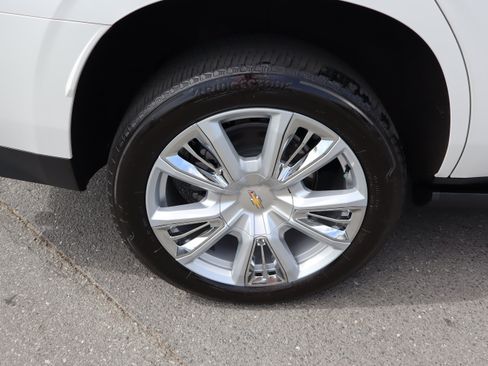 Used 2024 Chevrolet Tahoe High Country w/ Advanced Technology Package AWD/4WD image 44